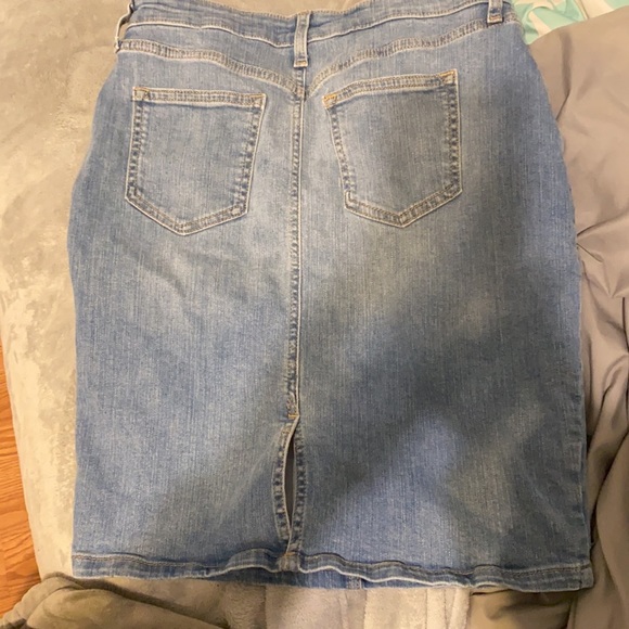 super cute high waisted banana republic skirt - Picture 2 of 5